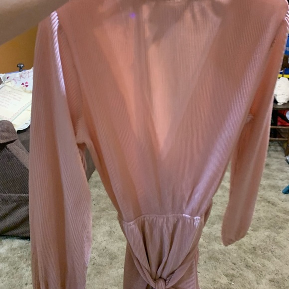 Romper - Picture 2 of 4